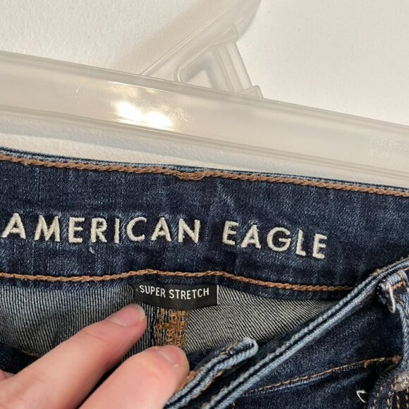AMERICAN EAGLE Super Stretch Hi-Rise Skinny Dark Wash High Waisted Skinny Jeans - Picture 5 of 16
